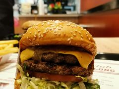 -The Habit Burger Grill 哈比特汉堡(爱琴海店)