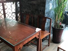 -亮亮面馆(经六路店)