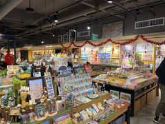-猫的天空之城概念书店(苏州诚品店)