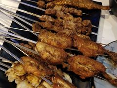 -钳小柒·小龙虾蓝龙王烧烤夜宵(长寿路店)