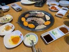 -缸桶屋韩国料理·全程帮烤(泰禾店)