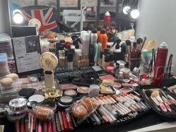 -红馆妆造(中央大街店)