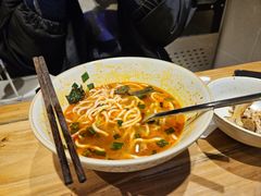 -粉八·云南米线·建水烧烤(常熟路店)