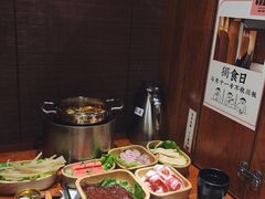 -独食火锅·半米屋台(直营总店)