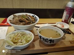 -熊吞·大碗丼烧肉饭(济宁万达广场店)