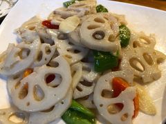 倾心藕片-小厨子私房菜·云南美食店