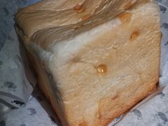 -沁屋面包店(人民东路店)
