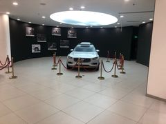 -杭州中沃沃尔沃4S店(滨江区店)