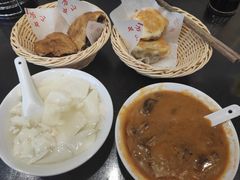 -方中山胡辣汤(成都首店)