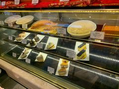 面包甜点陈列柜-老佛爷饼店