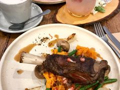 lamb&nbsp;shank&nbsp;bourguignon-FLOVIE FLORIST CAFE