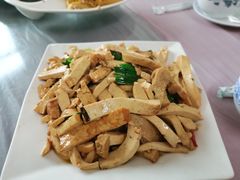 -黄店镇芝堰英才饭店