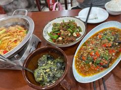 -湖南人家湘菜馆(镇江路店)