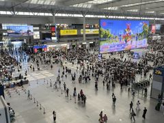 -麦当劳(上海虹桥站30B检票口楼上)