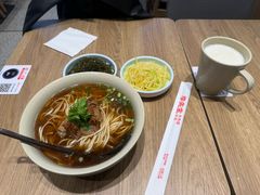 -李先生牛肉面大王(济南火车站候车室店)
