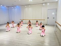 -无锡金色摇篮幼儿园(宝龙城市广场店)