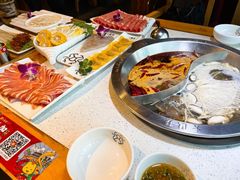 -巴卤社老火锅(财富店)