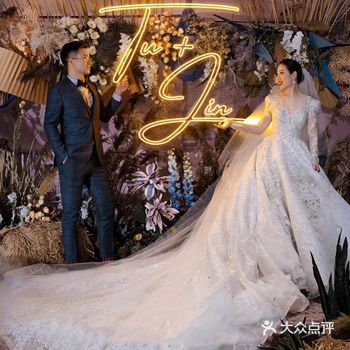 凯琳婚纱丨第一眼就是她了？