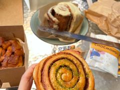 小豆蔻肉桂卷-CHOCMONS巧克怪兽(屏风街店)