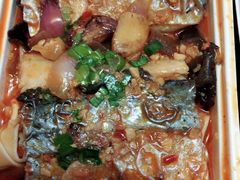 -鸣记脆皮烤鱼·海鲜烤鱼(三八广场店)