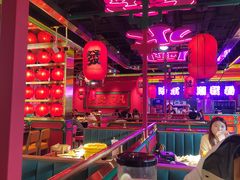 -多嘴超级肉蟹煲(杉杉国潮主题店)