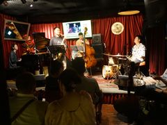 -东岸Cafe 爵士俱乐部