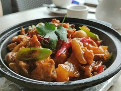 牛筋牛腩牛杂煲-石头咕(葵蓬店)