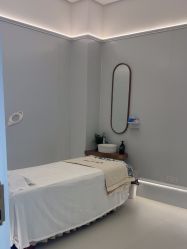 -苑苑vbeauty科技美容SPA