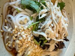 老昆明凉米线-半山腰·云南菜(侨福芳草地店)