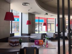 大堂-必胜客(湘隆店)