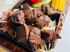 -穹六人间 people 6(岳阳路店)