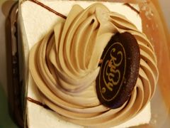 -红宝石·鲜奶小方·海派西点房(万航店)