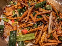 -川人百味(金安中央大街店)