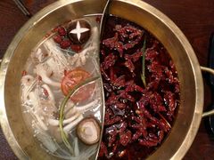 -重庆爽翻天老火锅(临平万达广场店)