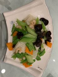 -鑫淼餐饮娱乐中心(江东街店)