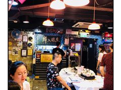 -鲜入围煮花胶鸡海鲜火锅