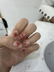 -尤米一站式美甲美睫