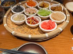 -包整·丝娃娃(一览甲秀楼风景店)