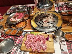 -青瓦炭韩潮烤肉(花园道店)