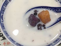 牛奶黑糯米芋圆-黄氏正轩牛奶甜品专家(茶山店)