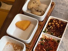 -野山舂·贵州现舂酸汤牛肉(民生路店)
