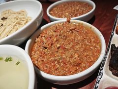 -裕兴记•蟹黄面馆(人民广场店)