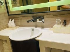-珠海棕泉水疗酒店(拱北口岸高铁站店)