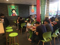 大堂-麦当劳(静安寺店)