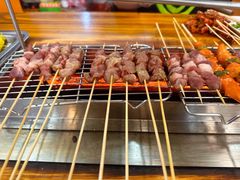 -哈尔滨小酒馆·鲜肉现穿自助烧烤(康新花园店)