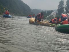 -紫荆关长城漂流