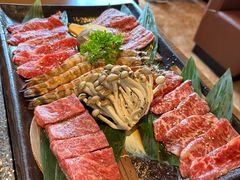 -炼火烤肉店