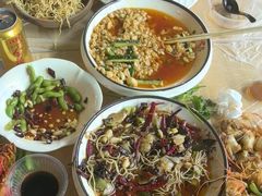 -老街烧烤大排档·地道湖北菜·龙虾馆(汉口火车站店)
