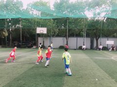 -飞梦少儿足球培训(塘桥校区)
