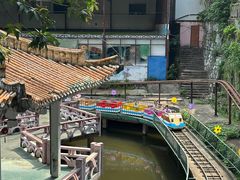 -顺德大良半月城游乐场